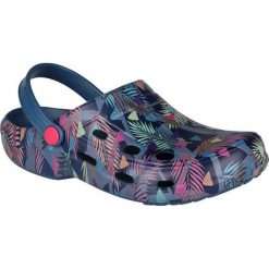Coqui Damskie kapcie Tina Niagara Blue / Tropic al 1353-206-5100 (rozmiar 37). Niebieskie kapcie damskie Coqui, bez wzorów. W wyprzedaży za 64.00 zł.