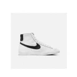 Buty Sportowe Damskie Nike W Blazer Mid ’77 Next Nature. Białe obuwie sportowe damskie Nike, bez wzorów, z materiału. W wyprzedaży za 398.55 zł.