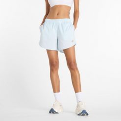 Spodenki damskie New Balance WS41228FRL – niebieskie. Niebieskie szorty sportowe damskie New Balance, s, bez wzorów, z materiału, sportowe, na fitness i siłownię. Za 169.99 zł.