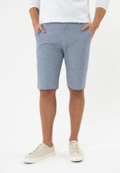 Krótkie spodnie chino P-BRAXTON. Niebieskie spodnie materiałowe męskie Volcano, l, bez wzorów, z elastanu, klasyczne. Za 169.99 zł.