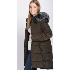Ciemnozielona Kurtka Let You Love. Zielone kurtki damskie Born2be, na jesień. Za 219.99 zł.