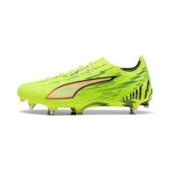Buty piłkarskie Puma Ultra Ultimate. Żółte buty sportowe męskie Puma, bez zapięcia, do piłki nożnej. Za 689.99 zł.