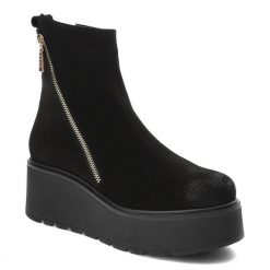 Czarne Botki Damiss Stylowe Obuwie Jesienne. Czarne botki damskie DAMISS, na jesień, z jeansu, eleganckie, bez obcasa, na obcasie, bez zapięcia. Za 359.00 zł.