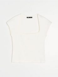 Prążkowana koszulka z rękawem kimono - kremowy. Białe t-shirty damskie Sinsay, l, bez wzorów, prążkowane, bez kołnierzyka. Za 25.99 zł.