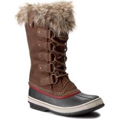 Śniegowce SOREL - Joan Of Arctic NL 2429 Umber/Red Dahlia 261. Brązowe śniegowce i trapery damskie Sorel, z gumy. W wyprzedaży za 439.00 zł.