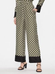Max Mara Leisure Spodnie materiałowe Sesamo 2416131017650 Zielony Relaxed Fit. Zielone spodnie materiałowe damskie Max Mara Leisure, bez wzorów, z jedwabiu. Za 669.99 zł.