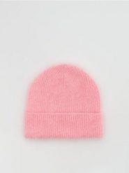 Czapka beanie - pastelowy róż. Czerwone czapki i kapelusze damskie Reserved, bez wzorów. Za 59.99 zł.