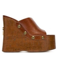 Klapki Naked Wolfe. Brązowe klapki damskie Naked Wolfe, bez wzorów, bez obcasa. Za 829.99 zł.