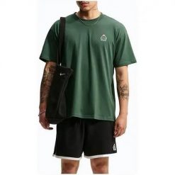 Koszulka sportowa męska Nike IV5206323FIR. Zielone koszulki sportowe męskie Nike, m, bez wzorów, bez kołnierzyka, bez ramiączek. Za 286.00 zł.