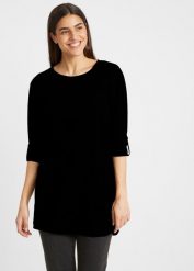 Długi shirt bawełniany, długi rękaw. Czarne bluzki damskie bonprix, bez wzorów, z bawełny, bez kołnierzyka, bez ramiączek. Za 62.99 zł.