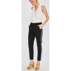 Vero Moda - Spodnie. Legginsy damskie Vero Moda. W wyprzedaży za 79.90 zł.