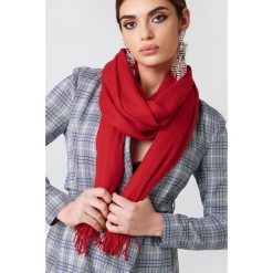 NA-KD Accessories Tkany szalik - Red. Czerwone szaliki i chusty damskie NA-KD Accessories, z tkaniny. Za 80.95 zł.