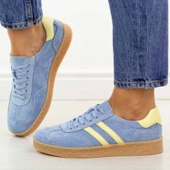 Niebieskie skórzane półbuty damskie S.Barski 7089. Niebieskie obuwie sportowe damskie S.BARSKI, na jesień, bez wzorów, z jeansu, casualowe, z okrągłym noskiem, bez obcasa, na płaskiej podeszwie, bez zapięcia. Za 239.00 zł.