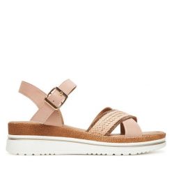 Sandały Clara Barson. Czerwone sandały damskie Clara Barson, bez wzorów, bez obcasa, na koturnie, bez zapięcia. Za 119.99 zł.
