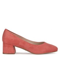 Czółenka Clara Barson. Czerwone czółenka damskie Clara Barson, bez wzorów, bez obcasa, bez zapięcia. Za 79.99 zł.