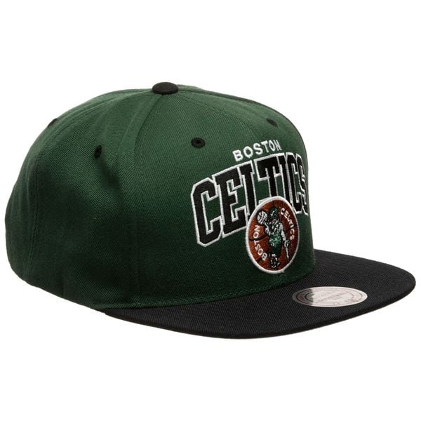 Czapka Boston Celtics hwc team arch. Czarne czapki i kapelusze męskie Mitchell & Ness, bez wzorów, sportowe. Za 218.00 zł.