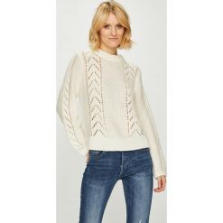 Levi's - Sweter. Brązowe swetry damskie Levi's, z dzianiny, z okrągłym kołnierzem. Za 369.90 zł.