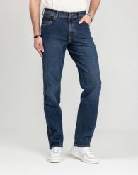 MĘSKIE SPODNIE WRANGLER TEXAS BLUE BLAST 112338739. Niebieskie spodnie materiałowe męskie Wrangler, l, bez wzorów, z jeansu. Za 219.99 zł.