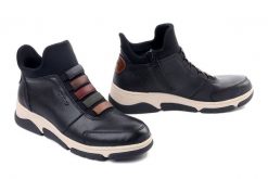 Rieker L5651-00 black, botki damskie. Czarne botki damskie Rieker, ze skóry, bez obcasa, bez zapięcia. Za 399.90 zł.