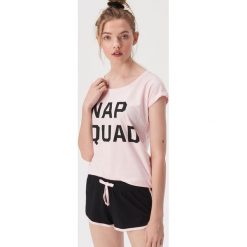 Dwuczęściowa piżama z napisem Nap squad - Różowy. Piżamy damskie Sinsay. Za 39.99 zł.