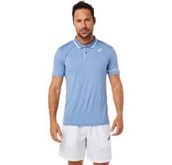 Koszulka sportowa męska Asics Court Polo Shirt. Niebieskie koszulki polo męskie Asics, m, bez wzorów, z materiału, bez kołnierzyka, bez ramiączek, na fitness i siłownię. Za 199.90 zł.
