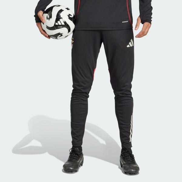 Spodnie Benfica Tiro 25 Competition Training. Czarne spodnie sportowe męskie Adidas, xs, bez wzorów, z dresówki, do piłki nożnej. Za 279.00 zł.