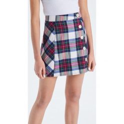 Spódnica w kratę - Różowy. Spódnice damskie marki Cropp. Za 59.99 zł.