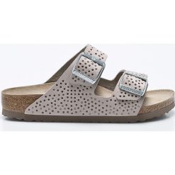 Birkenstock - Klapki Arizona. Szare klapki damskie Birkenstock, bez wzorów, z materiału, bez obcasa, na obcasie. W wyprzedaży za 299.90 zł.