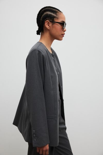 Gładka marynarka w kolorze GRAPHITE - ELEGANCE-S/M. Szare żakiety damskie Marsala, l, bez wzorów, z poliesteru, eleganckie. W wyprzedaży za 49.98 zł.