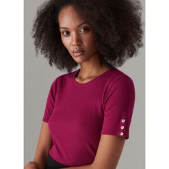 Basicowa koszulka z krótkim rękawem - Fioletowy. T-shirty damskie marki Mohito. Za 49.99 zł.