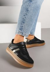 Czarne Sneakersy w Stylu Tenisówek Ozdobione Metaliczną Aplikacją Tihanor. Czarne obuwie sportowe damskie Renee, z aplikacjami, z jeansu, tenisowe. Za 74.99 zł.