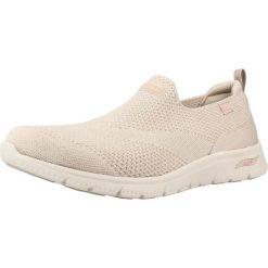 Buty SKECHERS 104680S Beżowy. Brązowe trekkingi damskie Skechers, na fitness i siłownię. Za 276.99 zł.