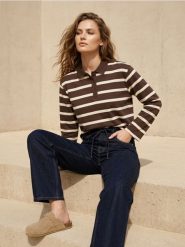 Bawełniana bluzka polo w paski - wielobarwny. Bluzki damskie Sinsay, l, bez wzorów, z bawełny, bez kołnierzyka, bez ramiączek. Za 39.99 zł.