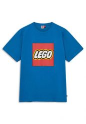 Koszulka z krótkim rękawem LEGO Tace201 Niebieska. Niebieskie t-shirty dla chłopców LEGO, z aplikacjami, z bawełny, bez ramiączek. Za 69.99 zł.