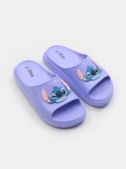 Klapki Stitch - błękitny. Niebieskie klapki damskie Sinsay, bez wzorów, bez obcasa. Za 35.99 zł.