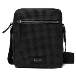 Saszetka Calvin Klein. Czarne saszetki męskie Calvin Klein, młodzieżowe, małe. Za 369.99 zł.
