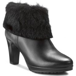 Botki TAMARIS - 1-25460-27 Black Fur 097. Botki damskie marki Tamaris. W wyprzedaży za 199.00 zł.
