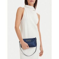 Torebka Nine West. Niebieskie torebki do ręki damskie Nine West, bez wzorów, klasyczne, bez dodatków. Za 169.99 zł.