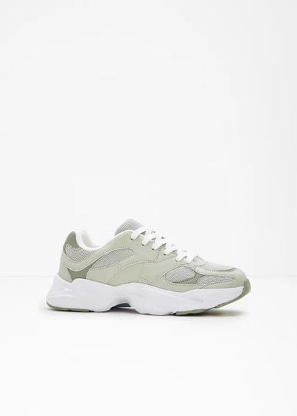 Sneakersy chunky. Zielone obuwie sportowe damskie bonprix, bez wzorów, z materiału. Za 139.99 zł.