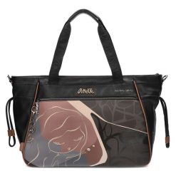 Brązowa Damska Torba Podróżna Anekke Z Laleczką. Brązowe torby na ramię damskie Anekke, w abstrakcyjne wzory, z materiału, eleganckie. Za 459.00 zł.