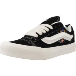 Buty VANS KNU SKOOL Czarny. Czarne trampki i tenisówki damskie Vans, bez wzorów, ze skóry, bez zapięcia. Za 425.99 zł.
