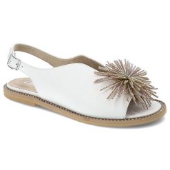 Białe Sandały Chebello Eleganckie Obuwie Damskie. Białe klapki damskie CheBello, z aplikacjami, z materiału, eleganckie, bez obcasa. Za 389.00 zł.
