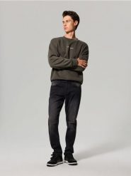 Jeansy regular fit z efektem sprania - czarny. Czarne jeansy męskie Sinsay. Za 79.99 zł.
