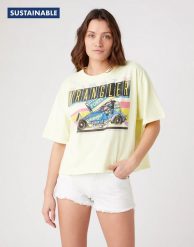 DAMSKI T-SHIRT WRANGLER BOXY TEE WAX YELLOW W7S2-GF-X9B 112132116. Żółte t-shirty damskie Wrangler, s, bez wzorów, bez kołnierzyka. Za 69.99 zł.