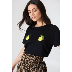 NA-KD T-shirt Lemon - Black. Czarne t-shirty damskie NA-KD, z nadrukiem, z bawełny. Za 72.95 zł.