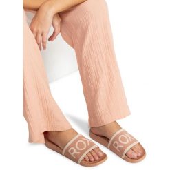 Sandały dla Kobiety SLIPPY KNIT Brązowy. Brązowe klapki damskie Roxy, bez wzorów, z poliesteru, sportowe, bez obcasa. Za 99.99 zł.