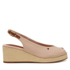 Espadryle Tommy Hilfiger. Czerwone sandały damskie Tommy Hilfiger, bez wzorów, bez obcasa, bez zapięcia. Za 219.99 zł.