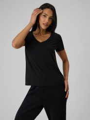 Жіночий t-shirt regular з модалом - чорний. T-shirty damskie 4f, xs, bez wzorów, bez kołnierzyka. Za 899.90 zł.