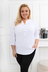 Elegancka biała bluzka z rękawem 3/4 PLUS SIZE XXL. Białe tuniki damskie Nasi partnerzy, plus size, bez wzorów, z elastanu, eleganckie, bez kołnierzyka, plus size, bez ramiączek. Za 199.90 zł.