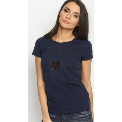 Granatowy T-shirt Madam Lady Chic. T-shirty damskie Born2be. Za 39.99 zł.